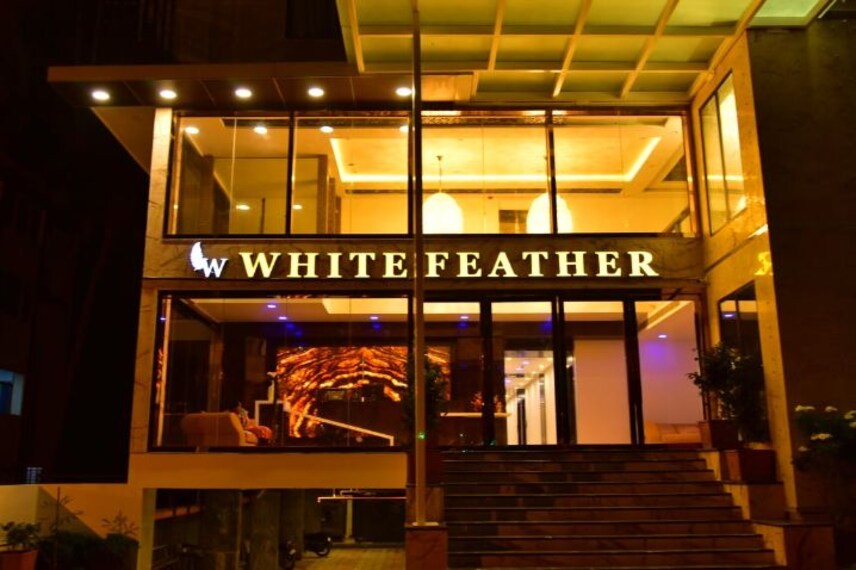 Hotel White Feather-3